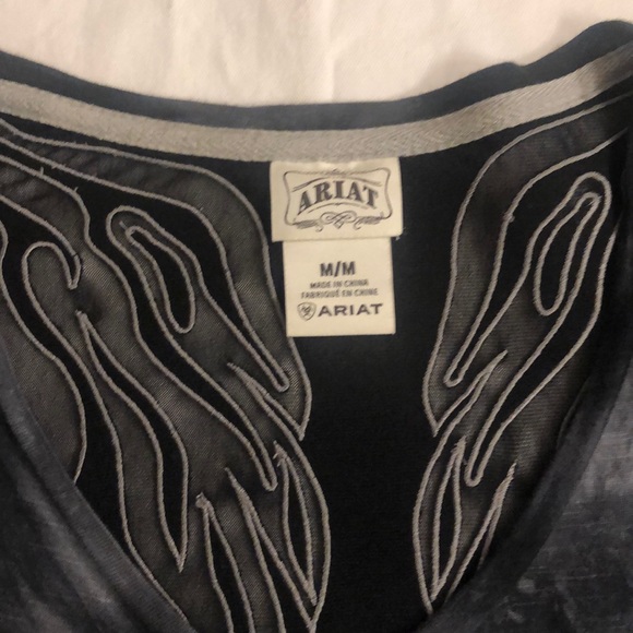 Top - Picture 2 of 4